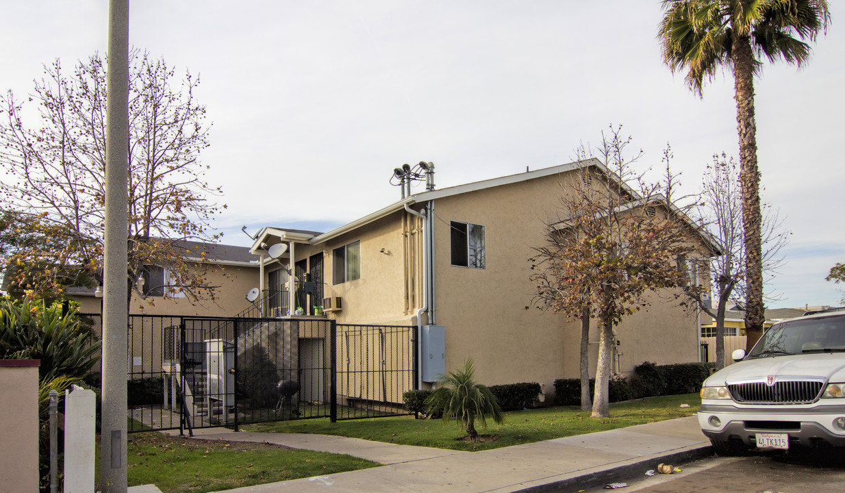 49th Street Apartments in San Diego, CA - Foto de edificio