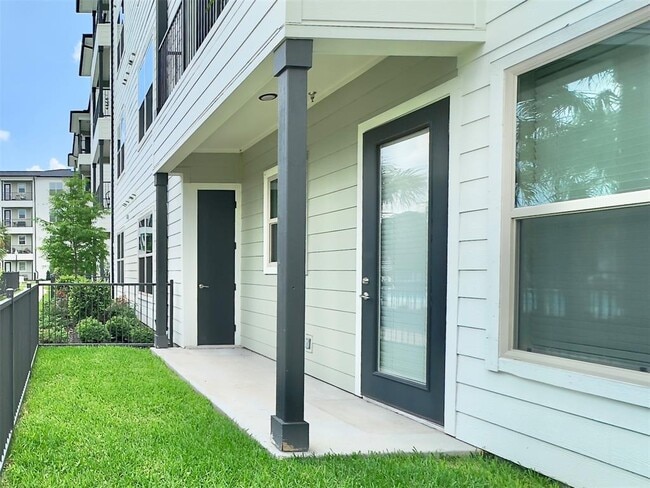 property at 2920 El Dorado Blvd