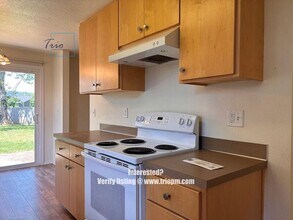 5236 D St in Springfield, OR - Building Photo - Building Photo