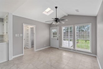 1110 Woods Dr in Liberty, TX - Building Photo - Building Photo