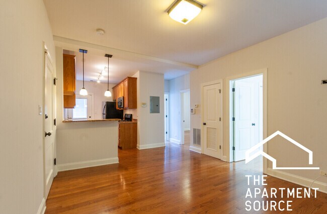 3437 N Lakewood Ave in Chicago, IL - Building Photo - Building Photo