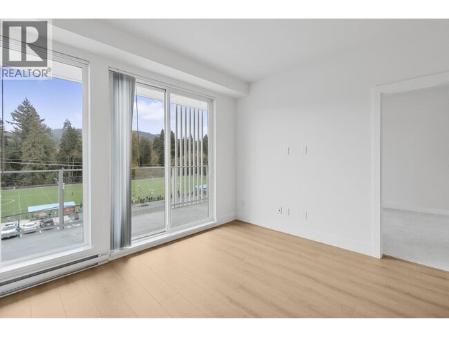 property at 3075 Murray St