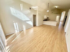 1317 Casterton Cir in Davenport, FL - Building Photo - Building Photo