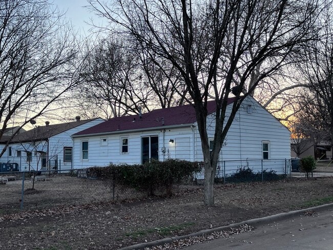 1702 S Green St in Wichita, KS - Building Photo - Building Photo