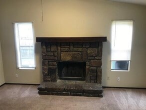 925 Turtle Creek Dr in Rogers, AR - Building Photo - Building Photo