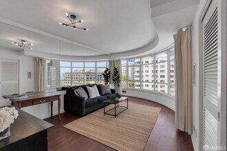 38 Bryant St in San Francisco, CA - Building Photo - Building Photo