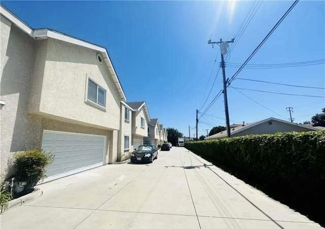 9218 Elm Vista Dr in Downey, CA - Building Photo - Building Photo