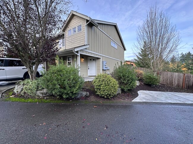 9152 184th Avenue East in Bonney Lake, WA - Building Photo - Building Photo