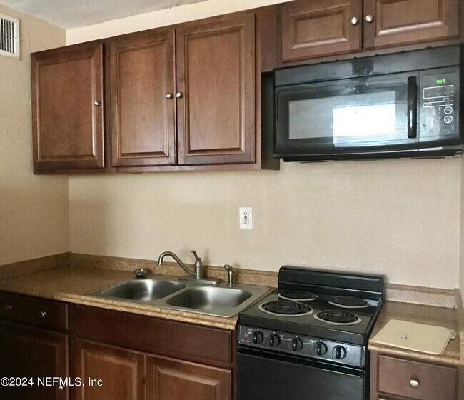 2153 Post St-Unit -3 in Jacksonville, FL - Building Photo - Building Photo