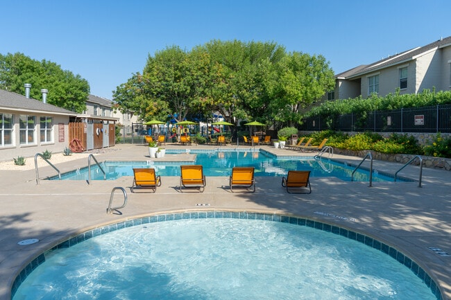 Phoenix in El Paso, TX - Building Photo - Building Photo