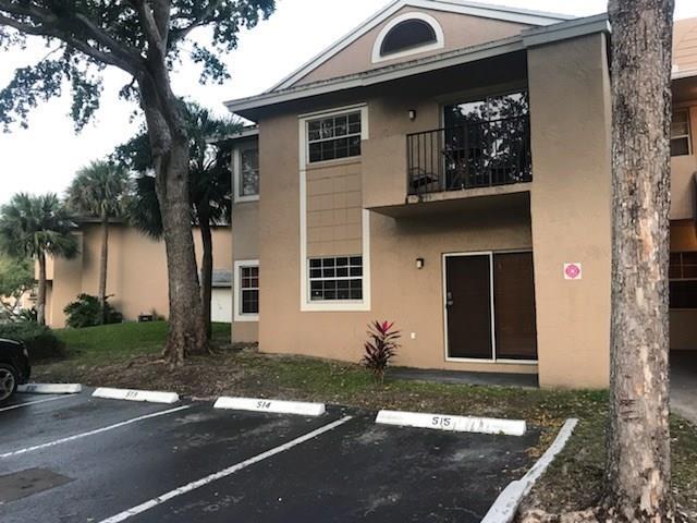 1791 NW 96th Terrace in Pembroke Pines, FL - Foto de edificio