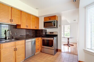 475 Arsenal St in Watertown, MA - Foto de edificio - Building Photo