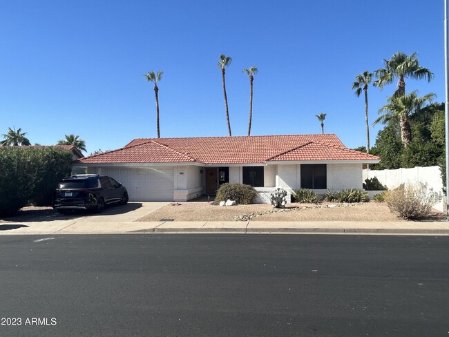 1030 N Ambrosia in Mesa, AZ - Building Photo - Building Photo