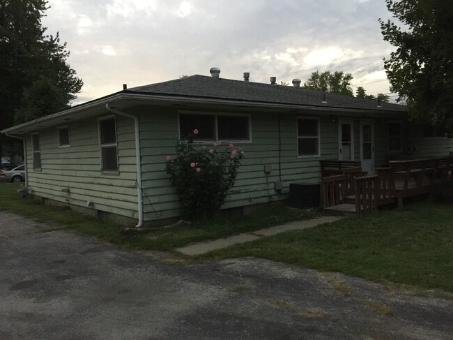 1801 S Missouri Ave, Unit 1803 in Sedalia, MO - Building Photo - Building Photo