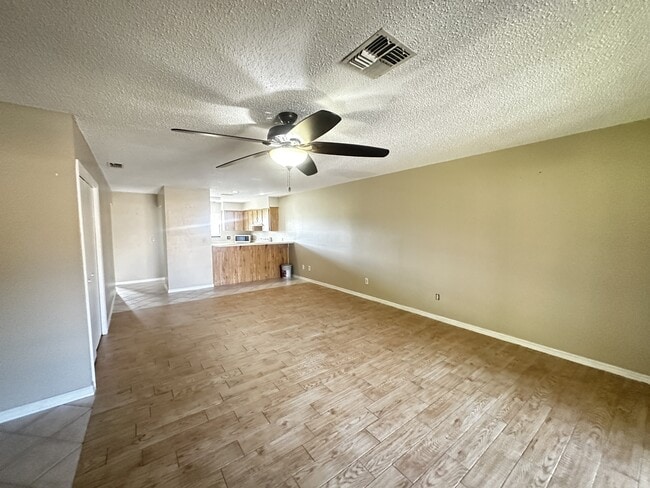 11001 SE Sunset Harbor Rd in Summerfield, FL - Building Photo - Building Photo