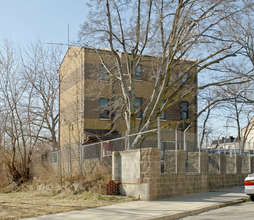 PLASE Apartments in Baltimore, MD - Building Photo