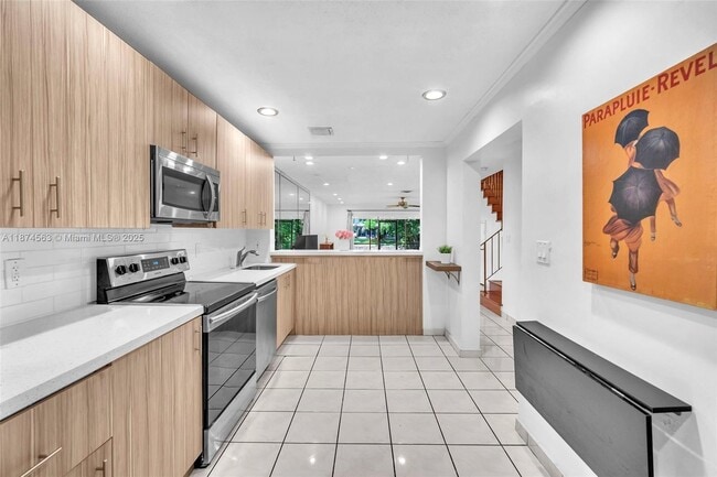 3825 Estepona Ave in Doral, FL - Building Photo - Building Photo