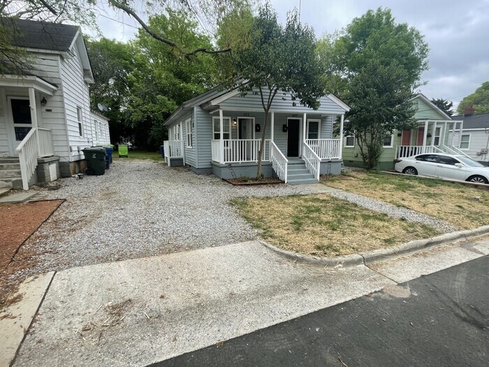 653 Coleman St in Raleigh, NC - Foto de edificio