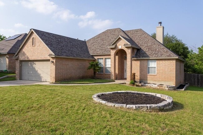 1101 Cimarron Ct in San Marcos, TX - Building Photo - Building Photo