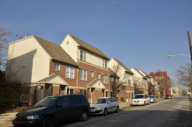 Lillia Crippen Townhouses in Philadelphia, PA - Building Photo - Building Photo