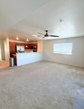 550 Kamaaha Ave in Kapolei, HI - Building Photo - Building Photo