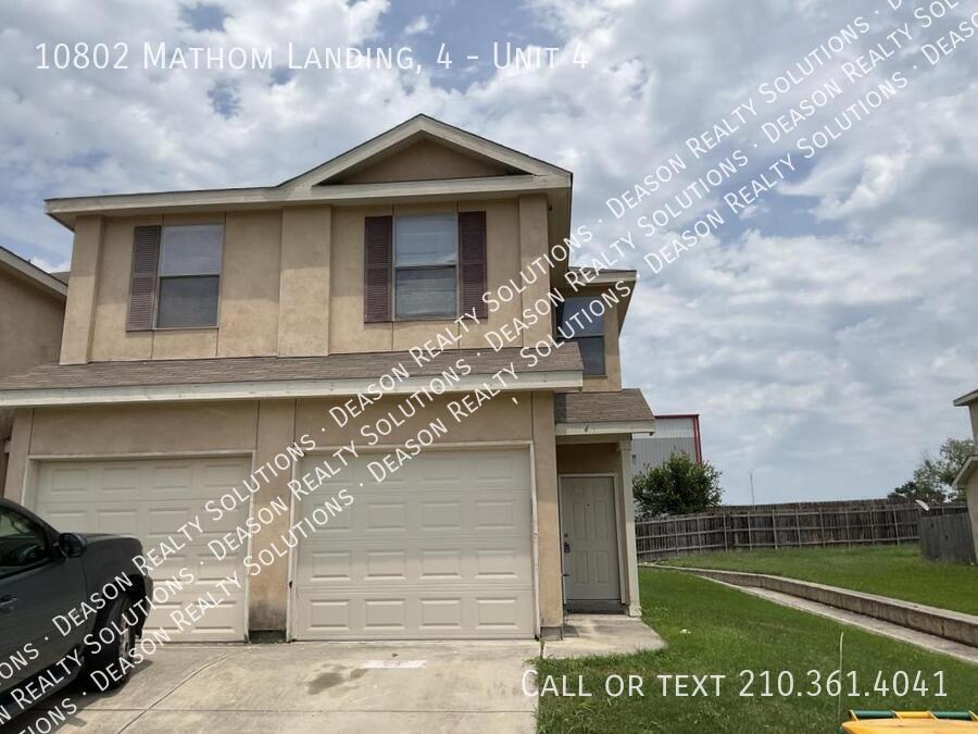 10802 Mathom Landing-Unit -Unit 4 in Universal City, TX - Foto de edificio