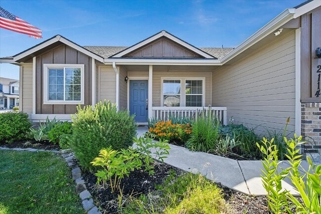 2114 N Rosedust Dr in Kuna, ID - Building Photo - Building Photo