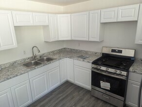 6 Southwood Ct in Champaign, IL - Building Photo - Building Photo
