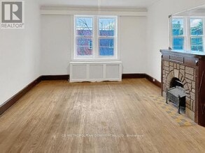 21 Castle Knock Rd in Toronto, ON - Building Photo - Building Photo