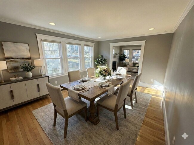 129 Hillside Rd in Watertown, MA - Building Photo - Building Photo