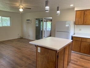 6676 Acorn Hill Rd in Placerville, CA - Building Photo - Building Photo