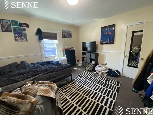 55 Pine St, Unit 1