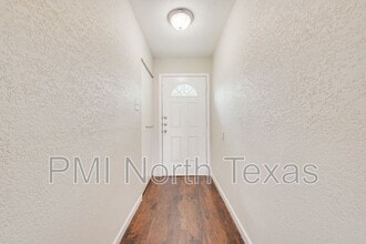 305 Live Oak Dr in Mansfield, TX - Building Photo - Building Photo