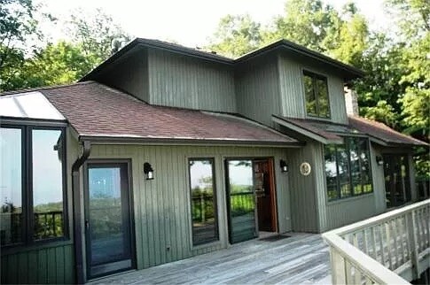 8283 Islandview Rd in Fish Creek, WI - Building Photo