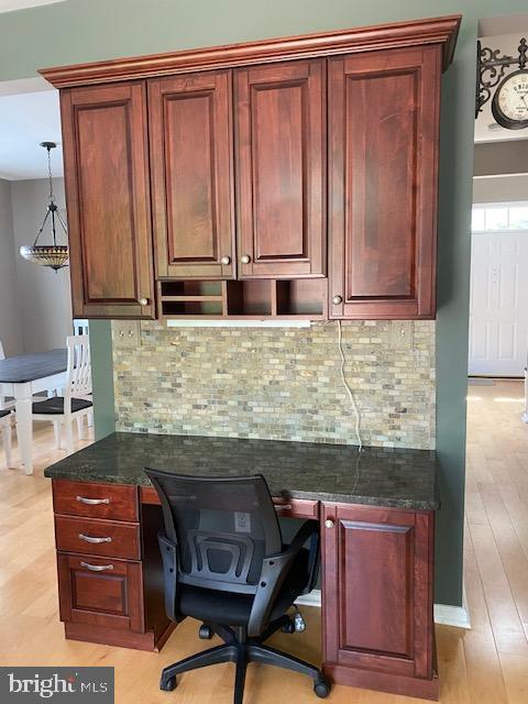 property at 6 Wyckoff Dr