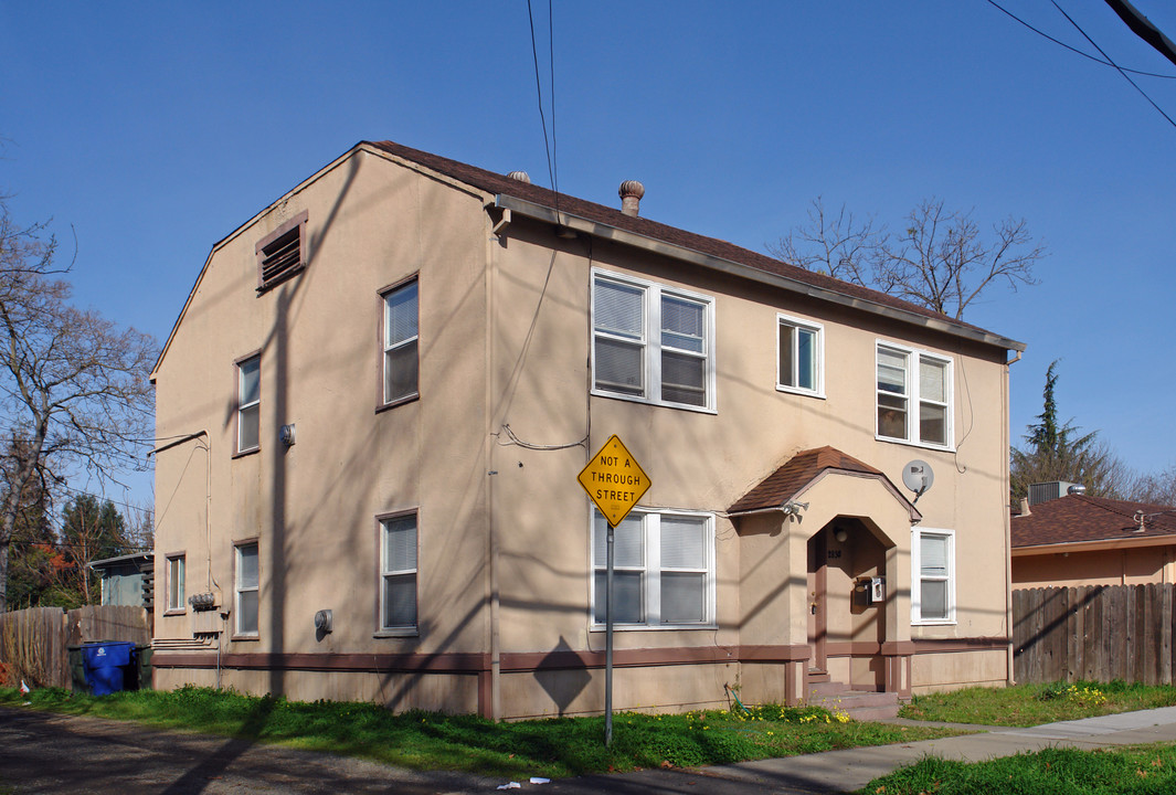 2830 32nd St in Sacramento, CA - Building Photo