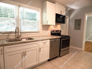 2788 Rockcliff Rd SE in Atlanta, GA - Building Photo - Building Photo