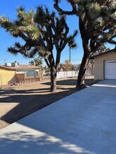 7423 Dumosa Ave in Yucca Valley, CA - Building Photo - Building Photo