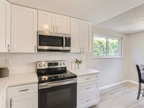 1723 N Robb St in Lakewood, CO - Building Photo - Building Photo