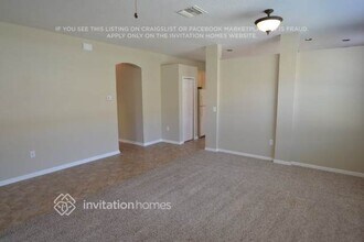 6407 Bridgecrest Dr in Lithia, FL - Building Photo - Building Photo