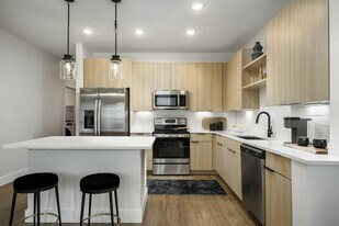 Sorrento in Sarasota, FL - Building Photo