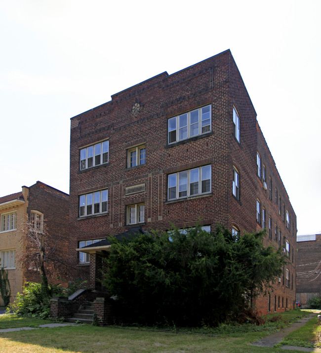 2756 Lancashire Rd in Cleveland Heights, OH - Foto de edificio - Building Photo