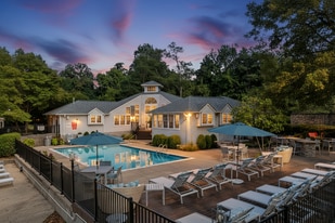 The Retreat at Stillmeadow in Cincinnati, OH - Building Photo