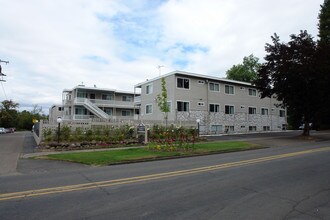 #375 WILLAMETTE TERRACE in Salem, OR - Foto de edificio - Building Photo