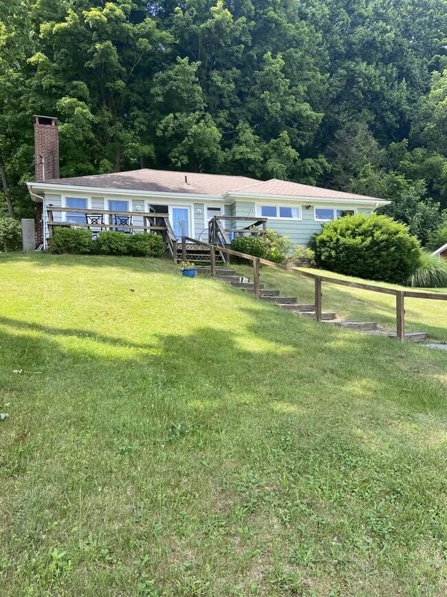 property at 4 Candlewood Knolls Rd