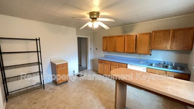 property at 242 E 17th Ave