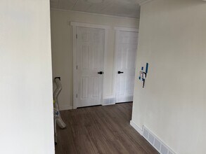 716 W Bell Ave, Unit B in Appleton, WI - Foto de edificio - Building Photo