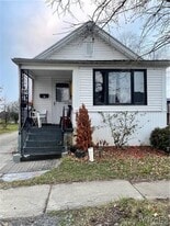 300 Springville Ave in Buffalo, NY - Building Photo