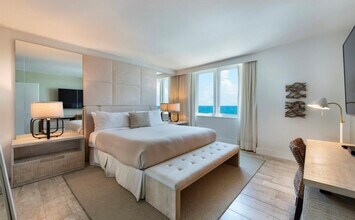 102 24th St, Unit 1012 in Miami Beach, FL - Building Photo - Building Photo