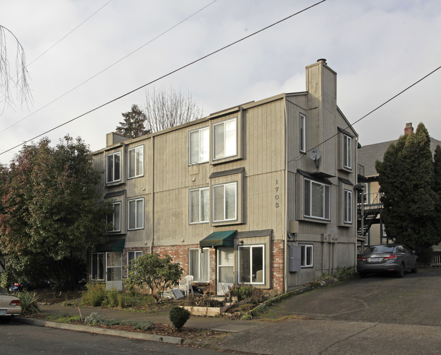 622-624 SE 17th Ave in Portland, OR - Foto de edificio